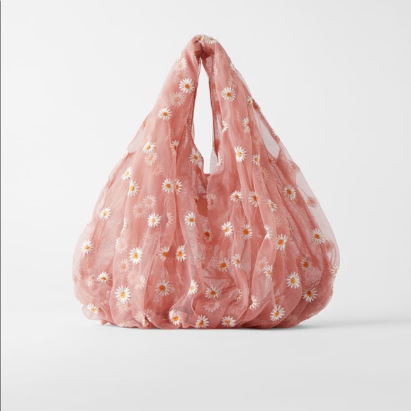 ZARA Daisy Embroidered Tulle Bucket Bag - Picture 3 of 11
